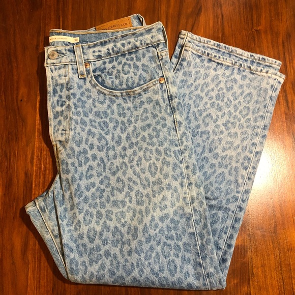 Levi’s | Wedgie Straight - Picture 2 of 4